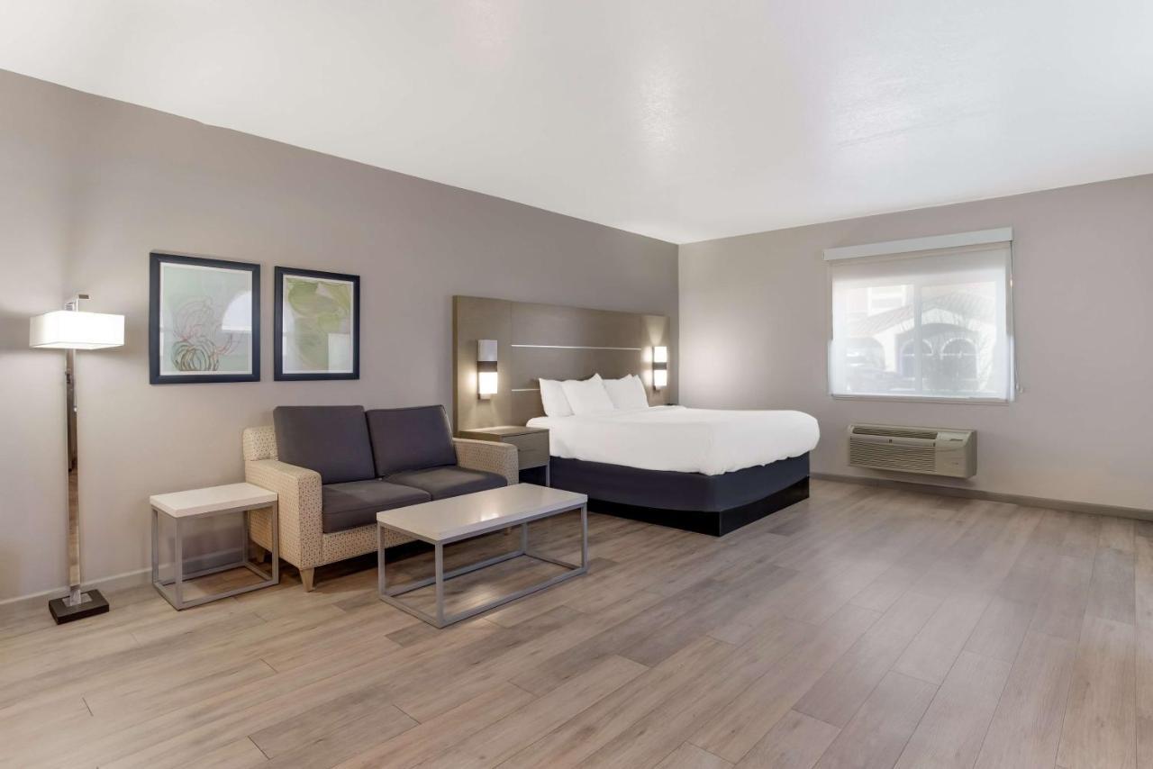 Best Western Grants Inn Екстериор снимка