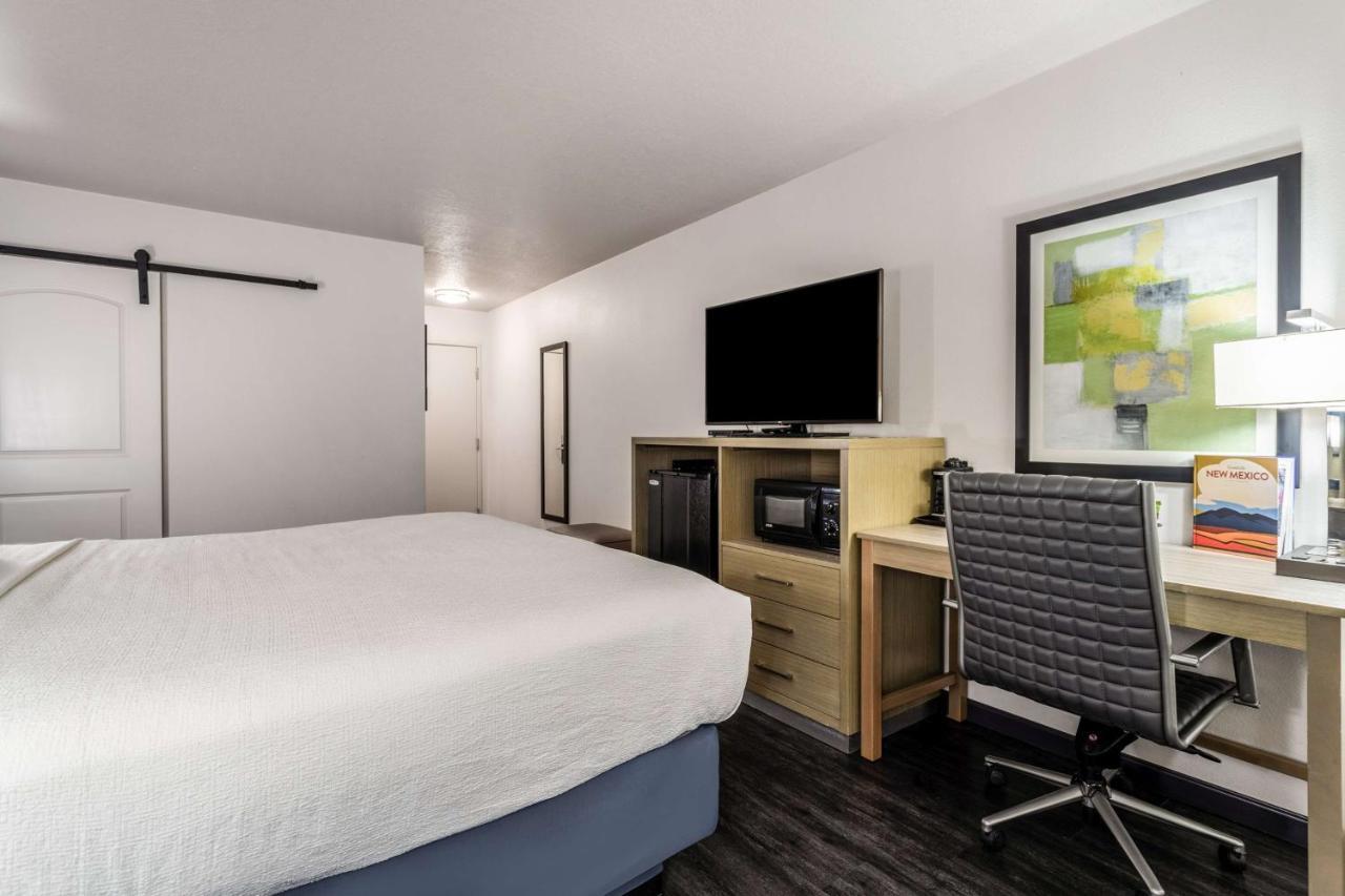 Best Western Grants Inn Екстериор снимка