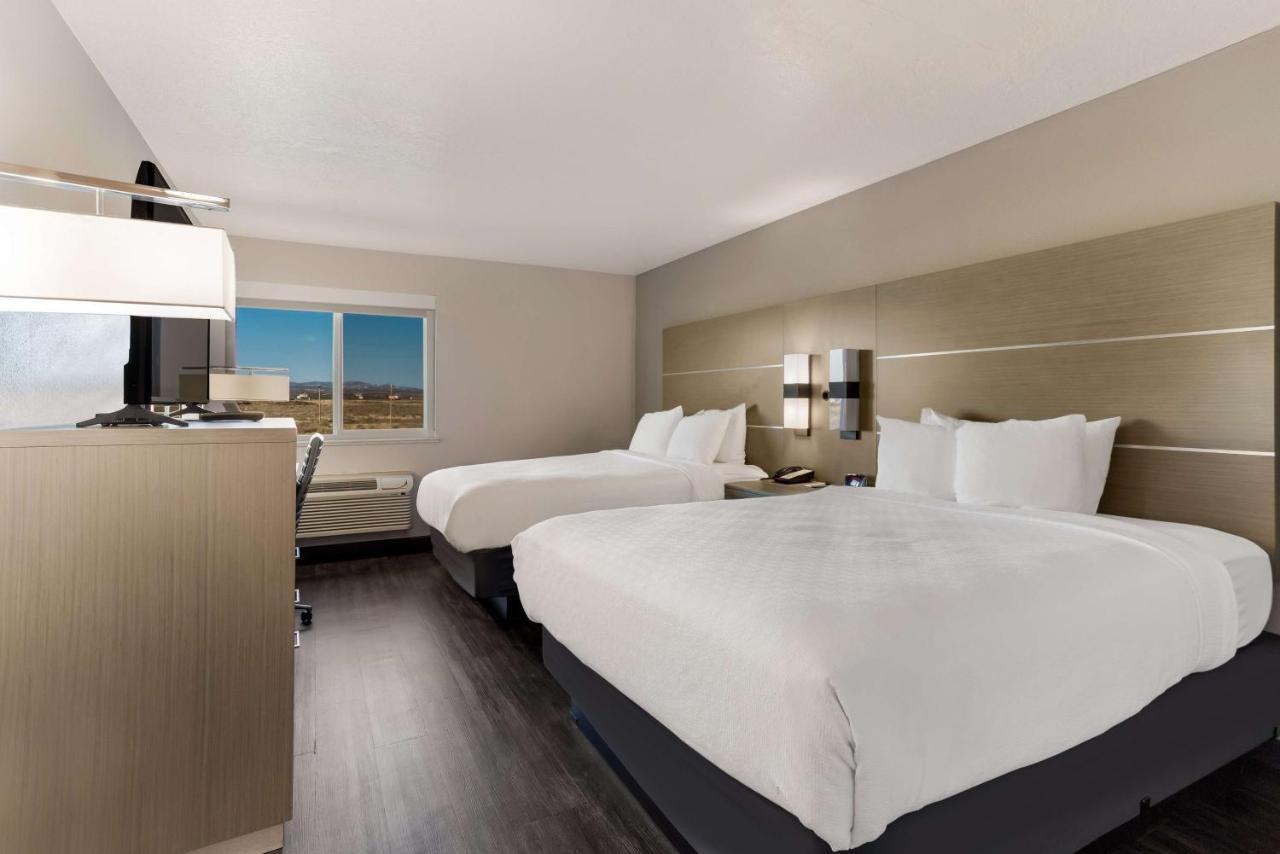 Best Western Grants Inn Екстериор снимка