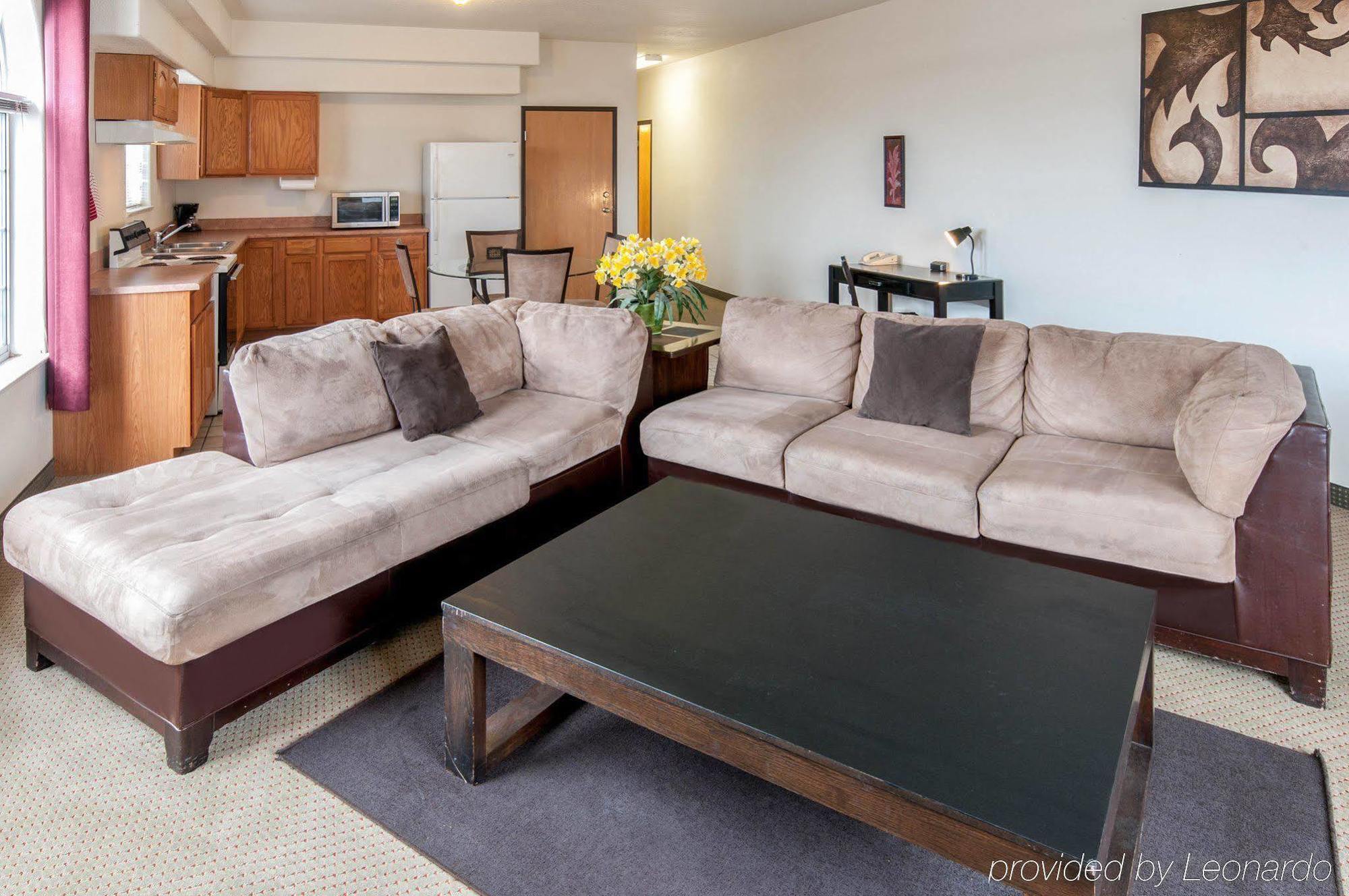 Best Western Grants Inn Екстериор снимка